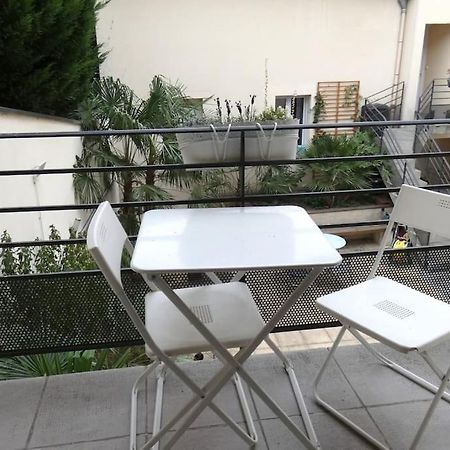 Appartement F3, 2 Chambres Иври сюр Сен Екстериор снимка