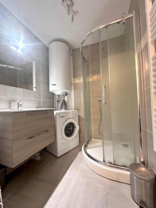 Appartement F3, 2 Chambres Иври сюр Сен Екстериор снимка
